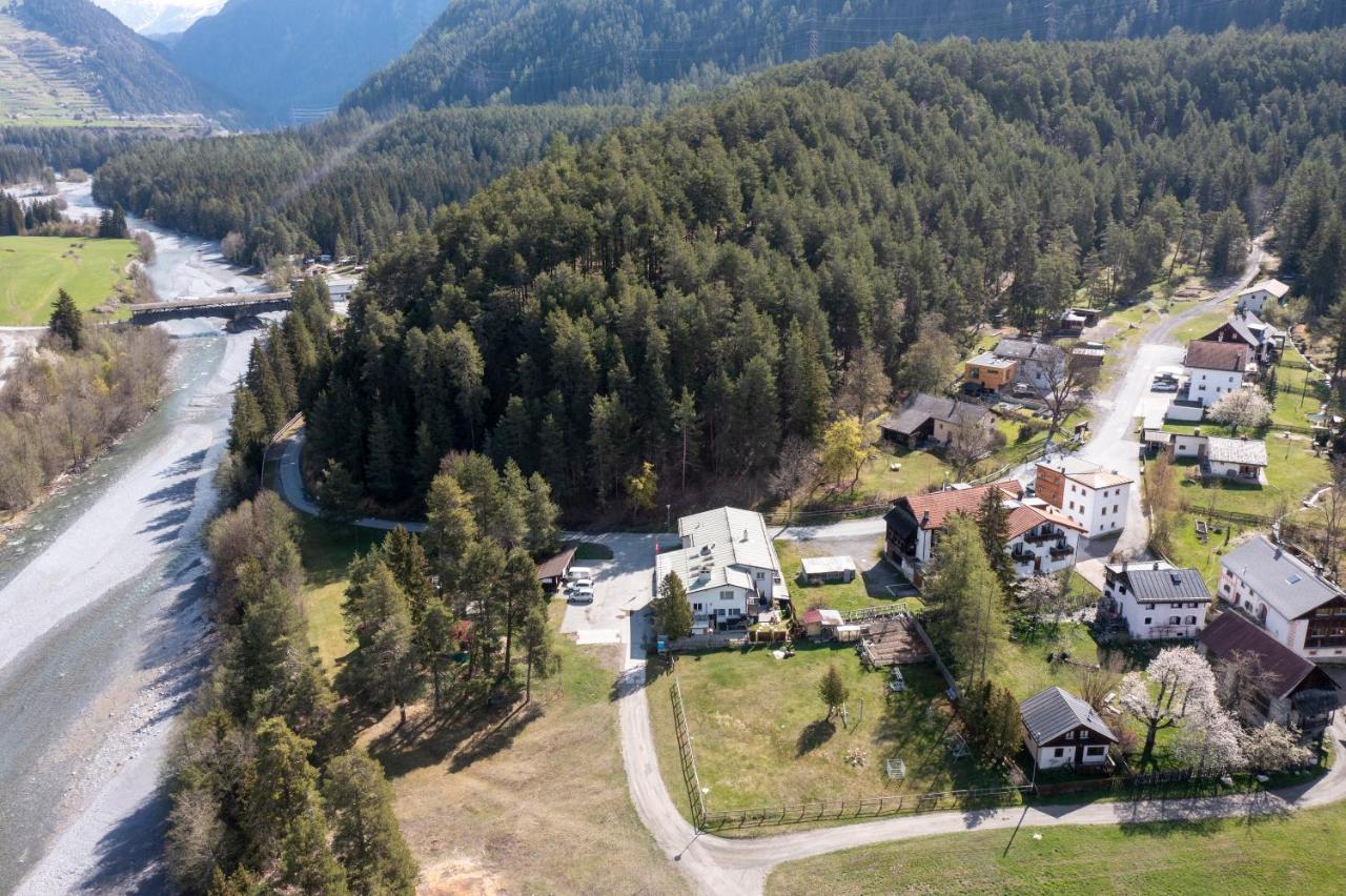 Pensiun Lischana Sent Exterior foto